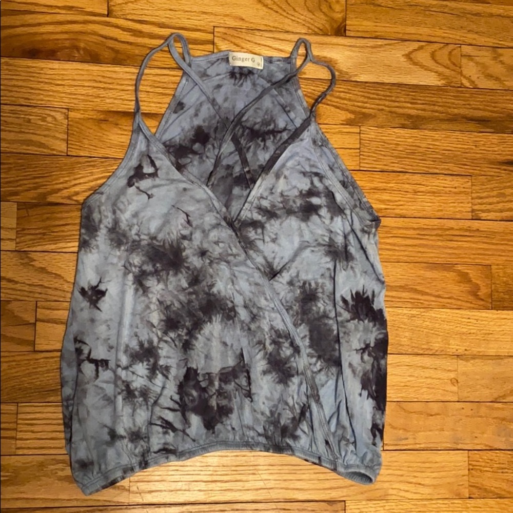 V-neck tank top